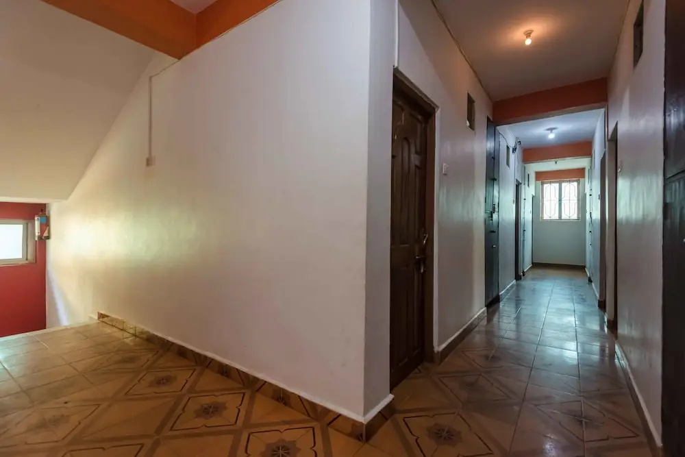 OYO StayOut Baga Party Guest House