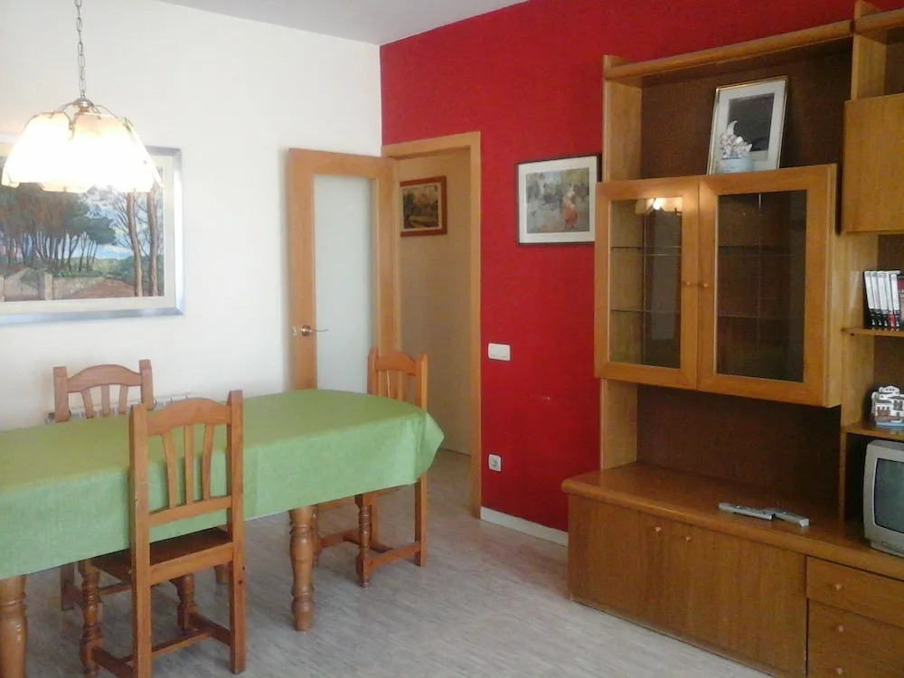 Castel Apartments