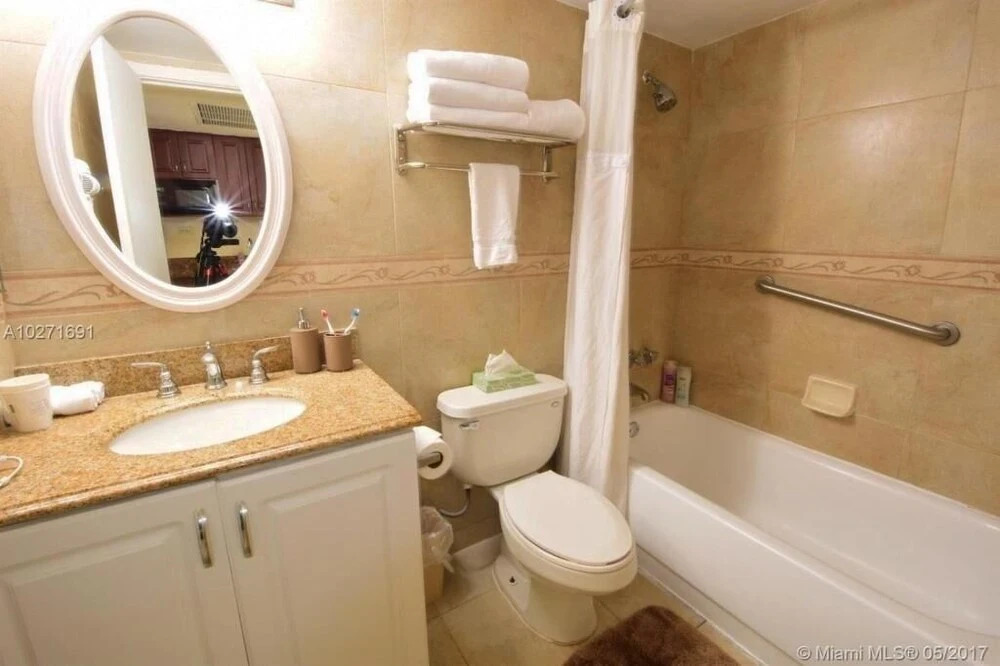 Marco Polo Aventura Club Sunny Isles Beach Studio Bedroom Condo by Redawning