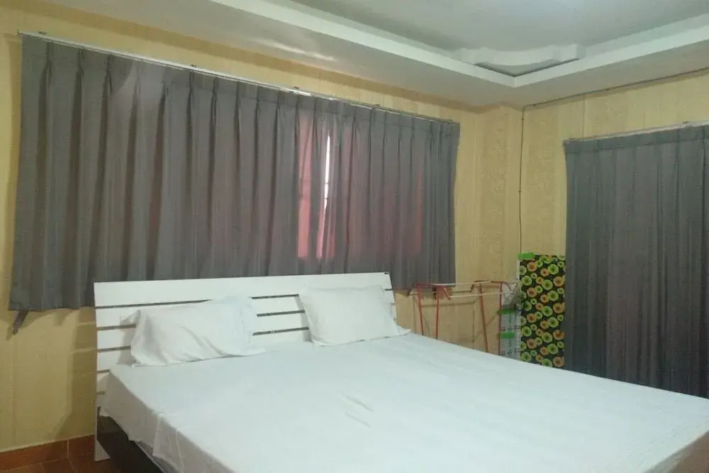 Oyo 75349 CozyRooms at South Pattaya