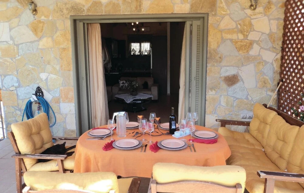 4 Bedroom Beautiful Home In Xyropigado