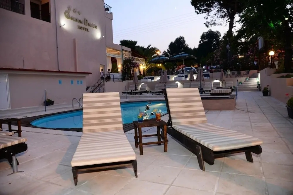 Golden Beach Hotel