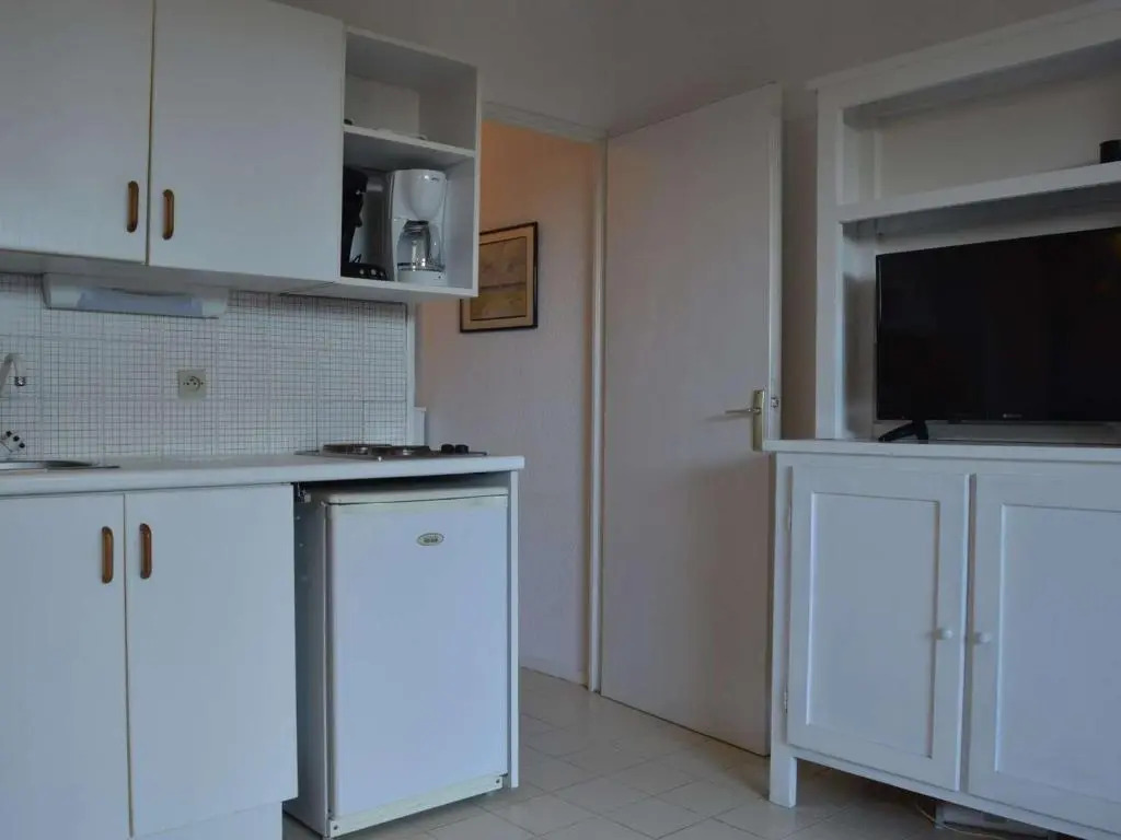 Appartement Saint-Cyprien, 1 pièce, 4 personnes - FR-1-225D-23