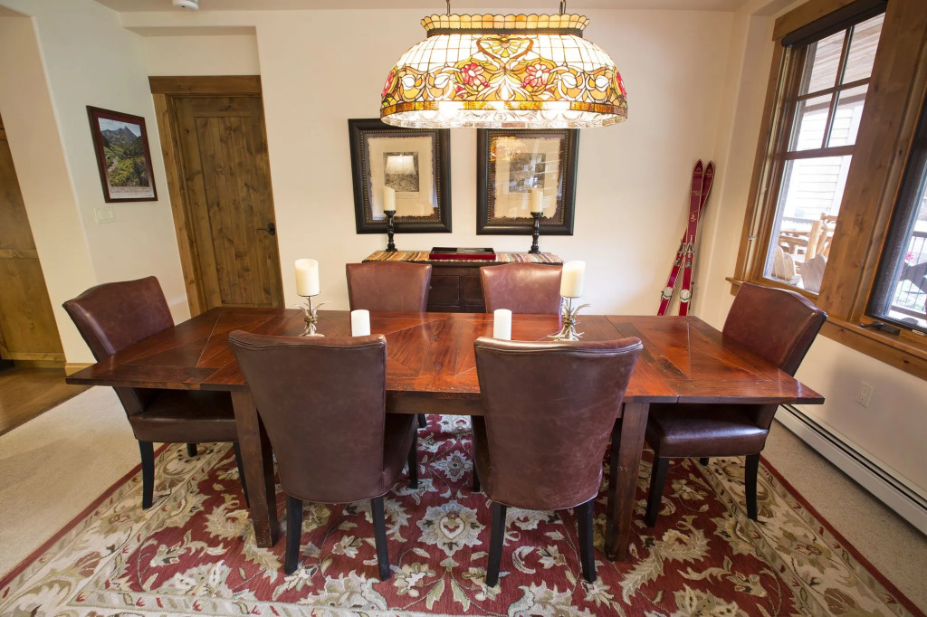 WestWall Lodge