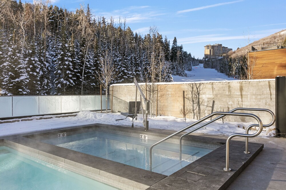 Ski-in/ski-out Retreat At Deer Valley Resort 2 Bedroom Condo