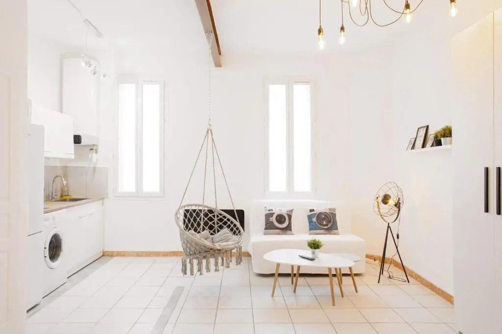 GregBnb-com - T2 Cocooning et chaise hamac -10min Gare