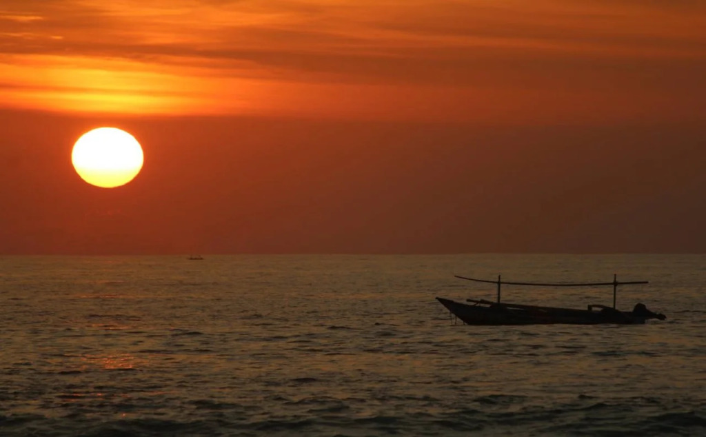Krui Mutun Walur Surf Camp Sumatra