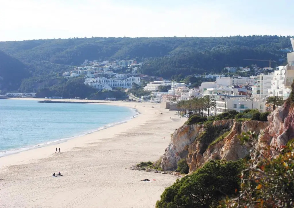 Sesimbra Cliff by Saudade