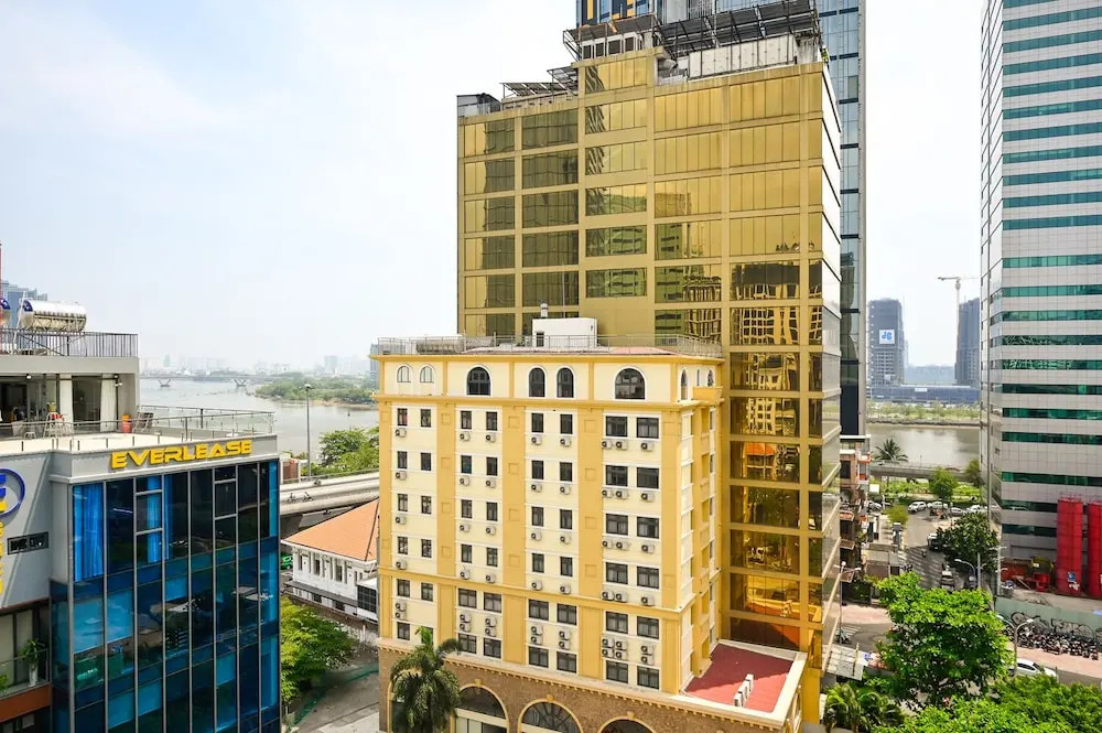 La Opera Saigon Hotel