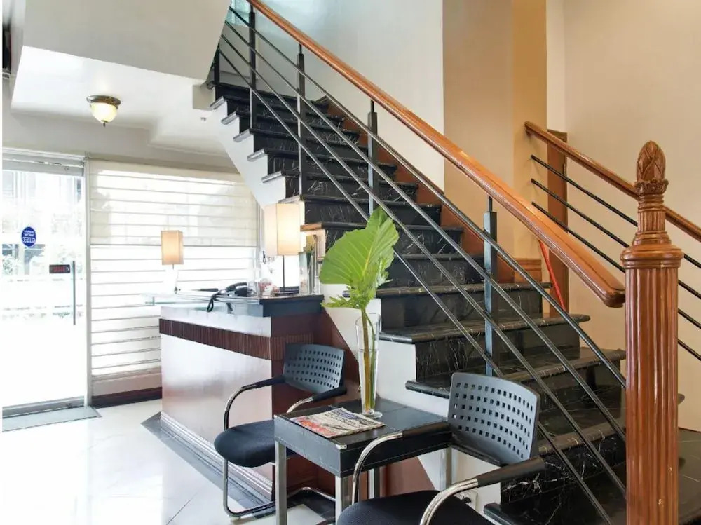 Townhouse OAK Metro Manila Near Osmena Highway PNR Pasay formerly Avitel Hotel