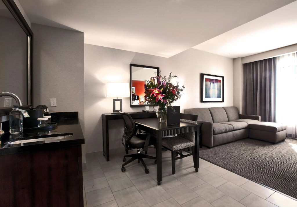 Embassy Suites Palmdale