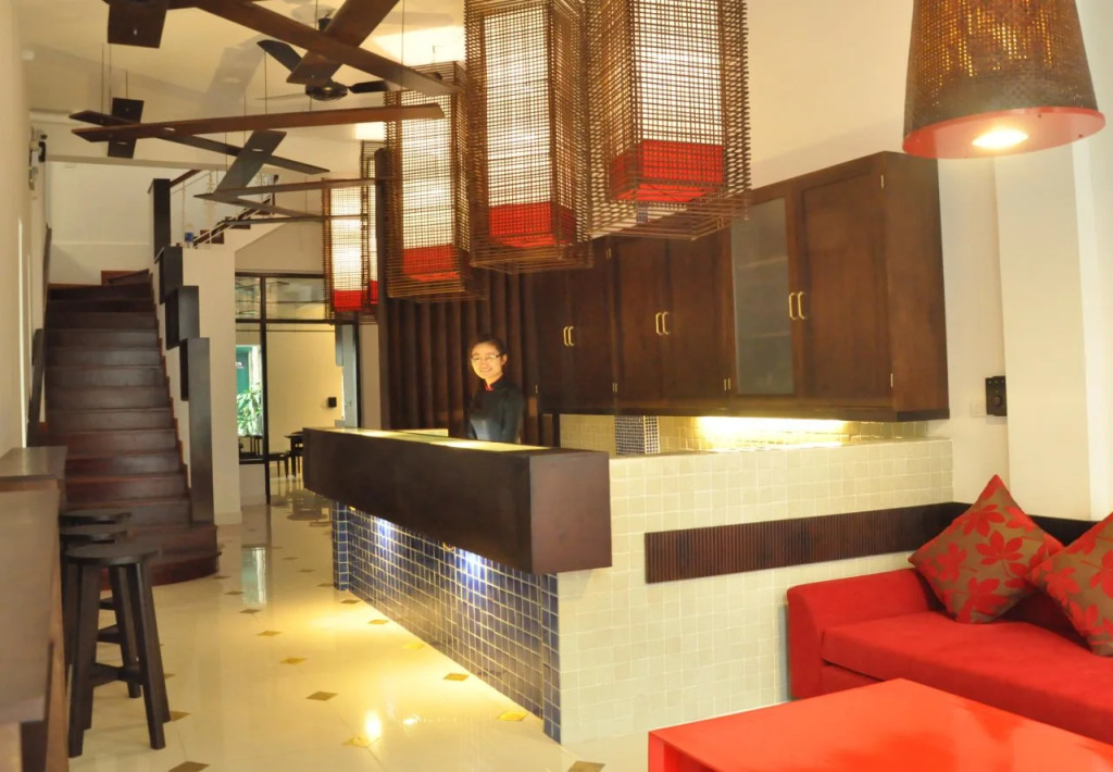 Cinnamon Cathedral Hotel