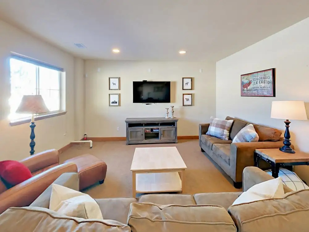 124 Fairview Lane Home 3 Bedrooms 2.5 Bathrooms Home