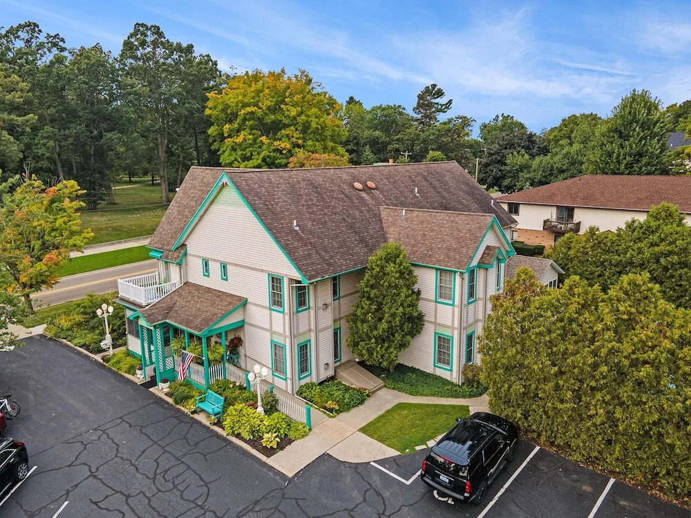 Inn at the Park Bed and Breakfast