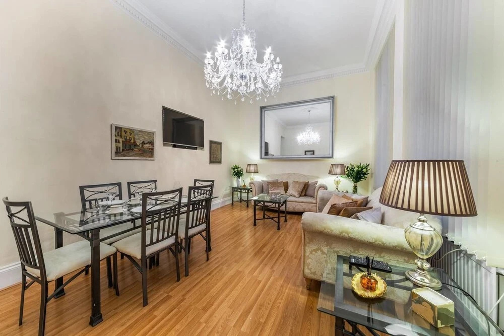 Luxury Private Apartment in Kensington