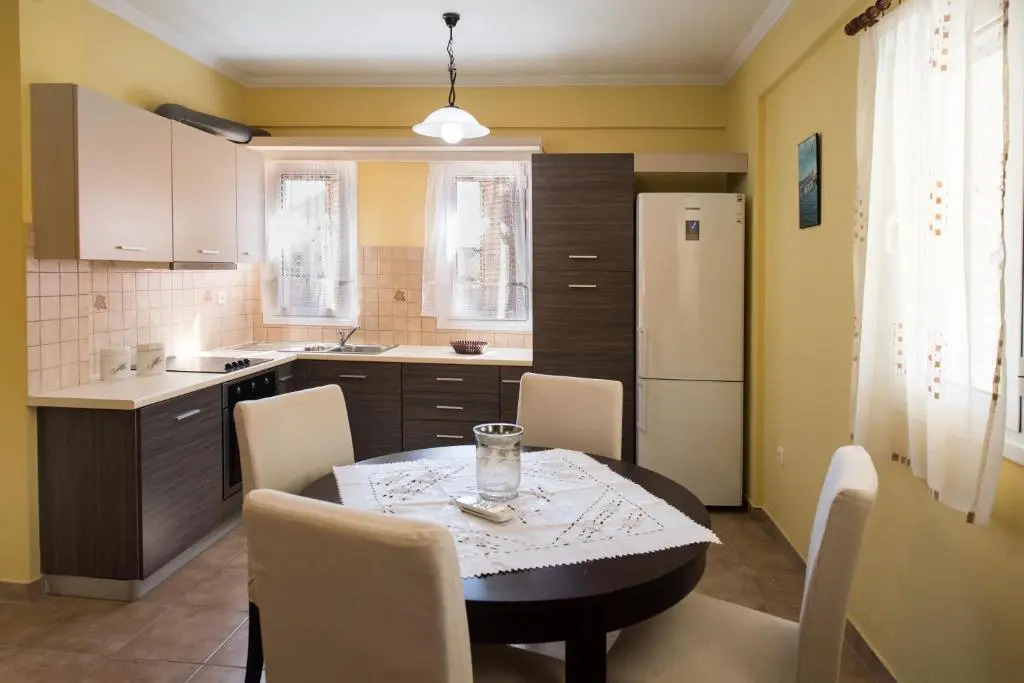 Modern Apartment 15 mins from the town of Lefkas