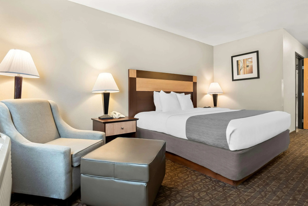 Best Western Sawtooth Inn and Suites