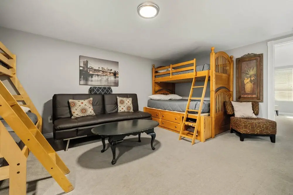 Spacious Family Home w/ Garage Game Room & Office!