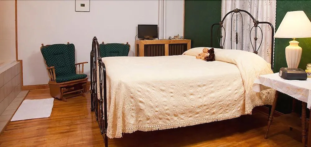 The Sawyer House Bed & Breakfast