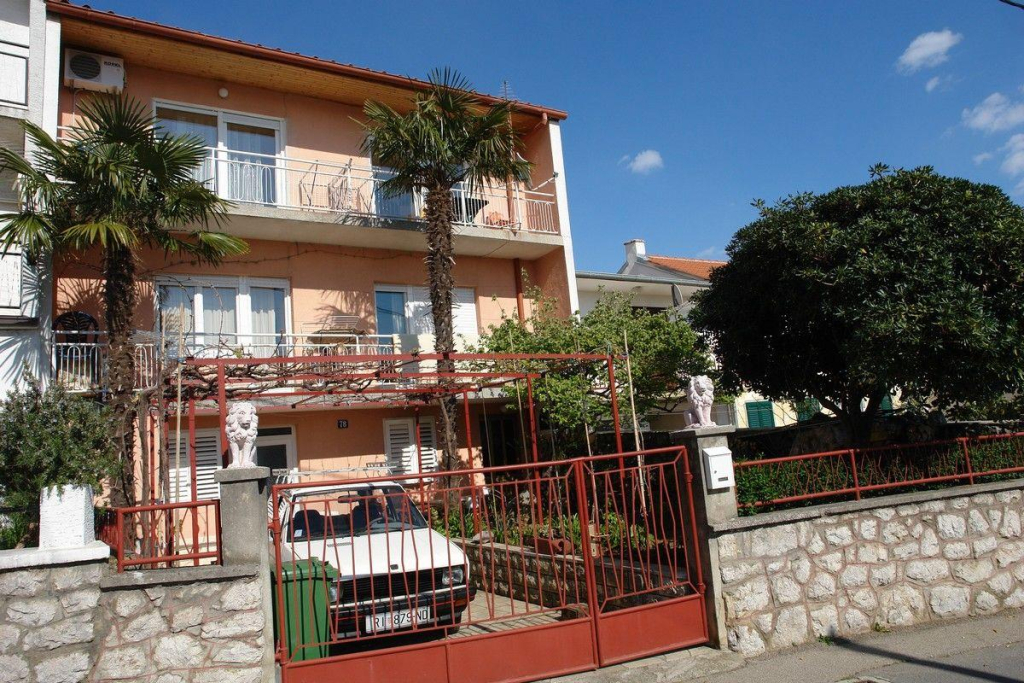 Apartment Tamarut