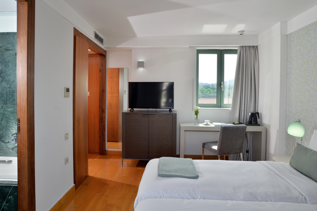 Athenaeum Eridanus Luxury Hotel