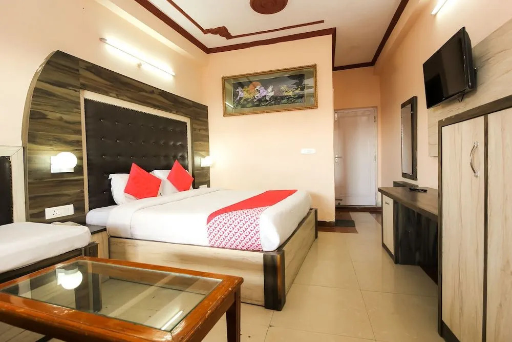 Oyo 28144 Hotel Krishna