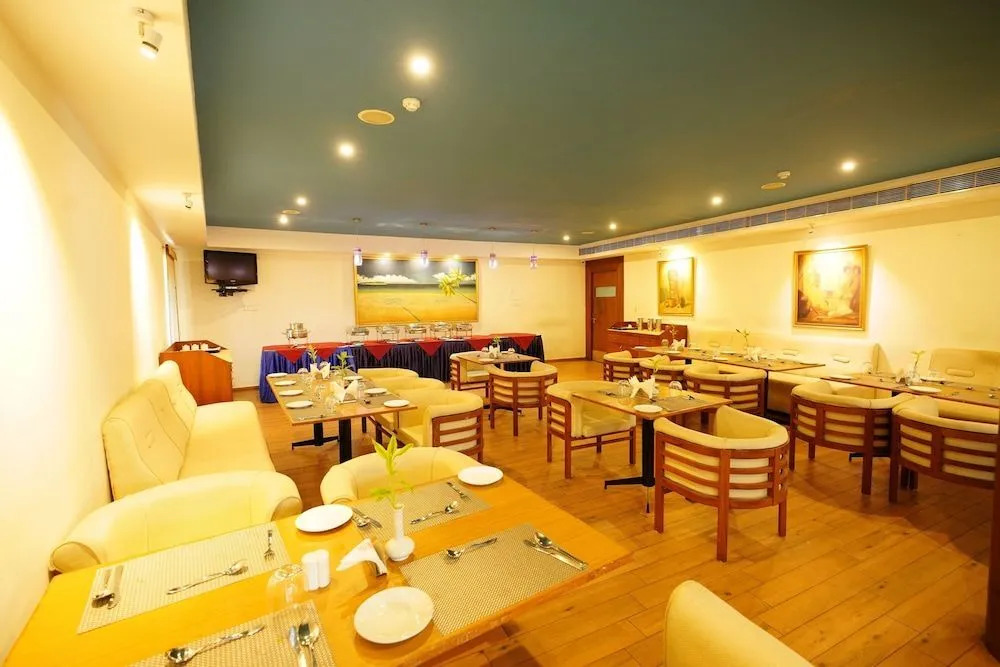 Hotel Abhirami