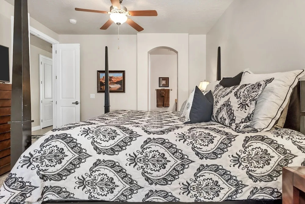 The Escape 4 Bedroom Apts