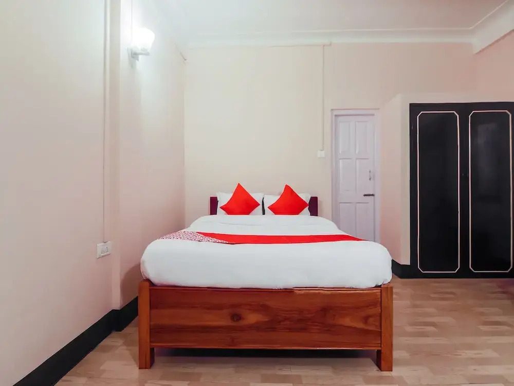 Oyo 22570 Amenity Guest House