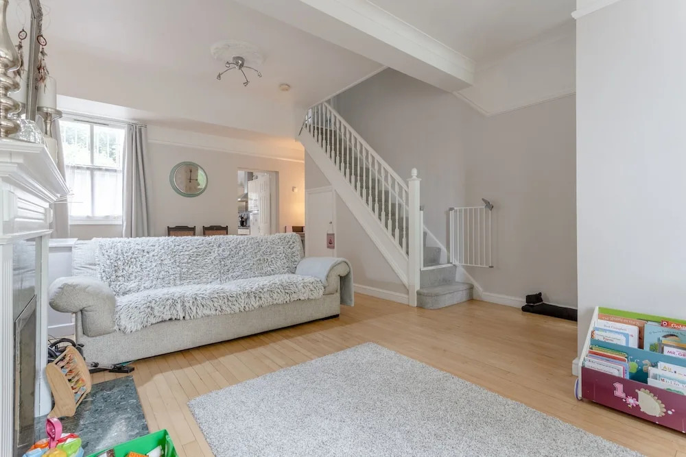 3 Bedroom House Close to Victoria Park