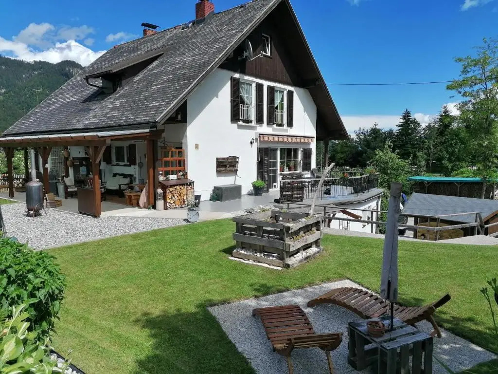 Haus Holunder Weissbriach