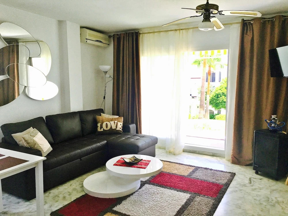 Riviera Paridise