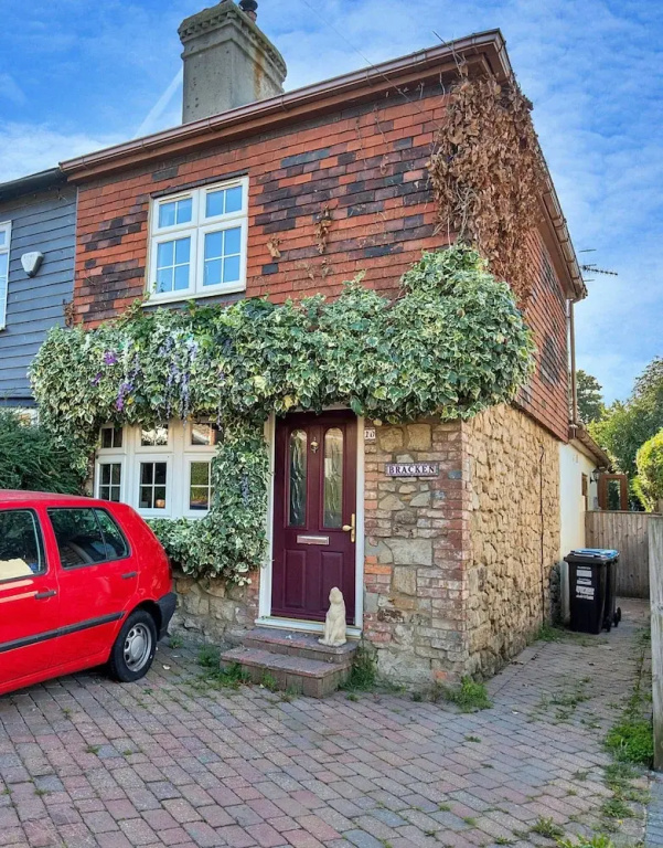Retreat in Surrey Near Hever Castle