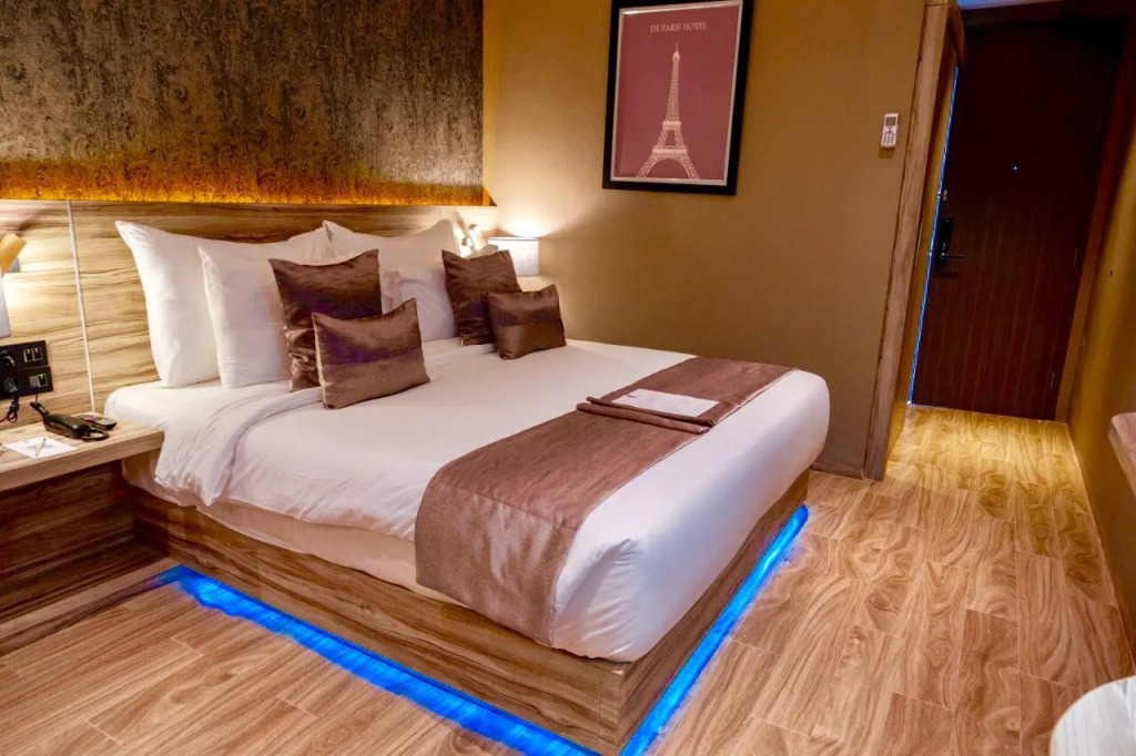 De Paris Hotel