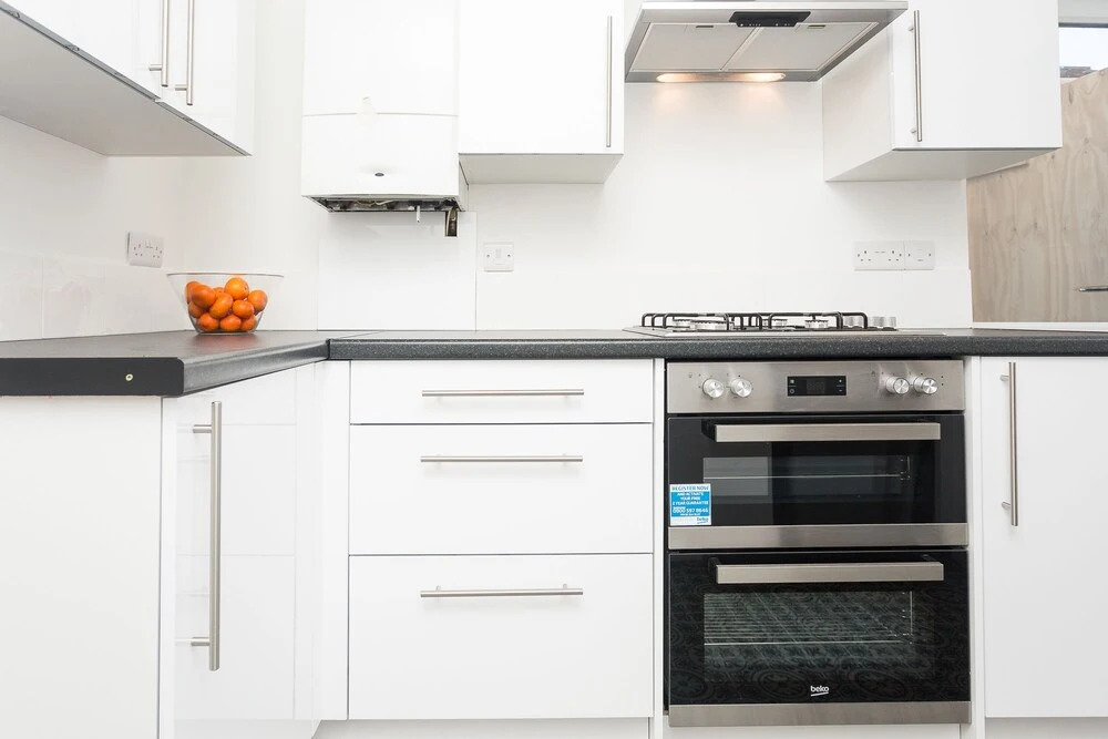 4 BR Townhouse, 10 Minutes From City Centre