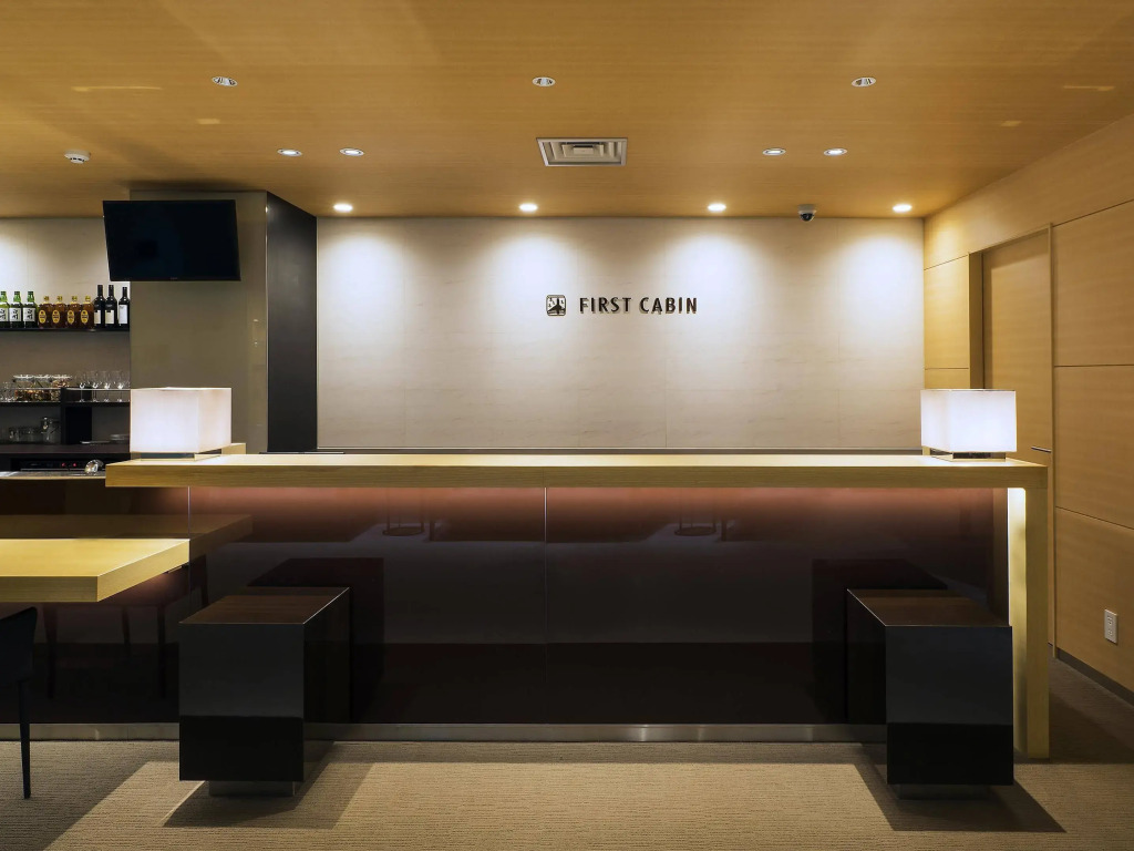 First Cabin Shinbashi Atagoyama