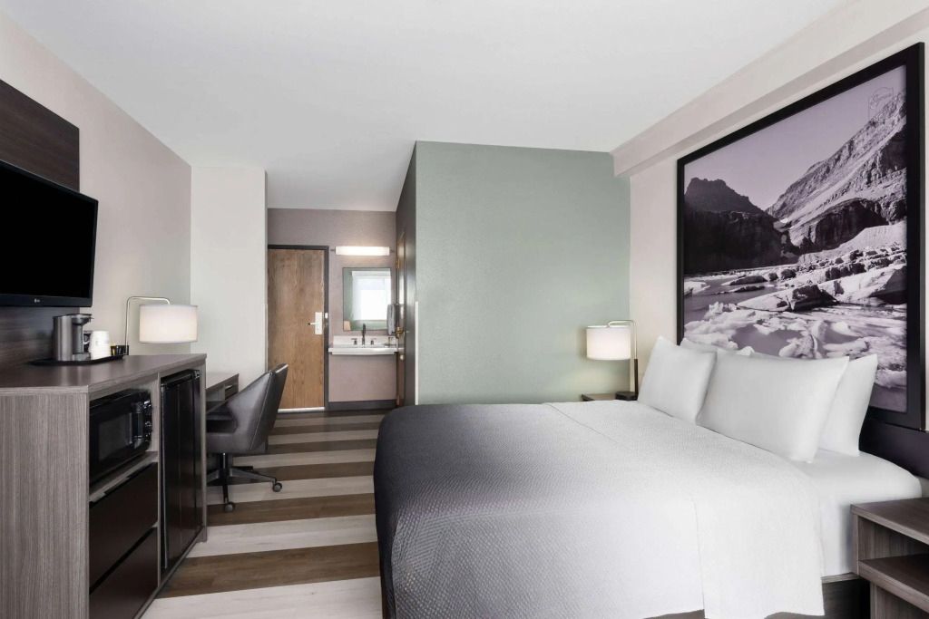 Super 8 by Wyndham Columbus