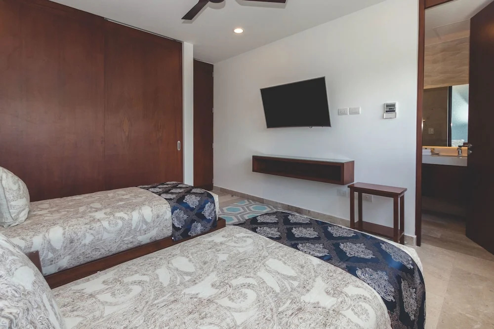 Mar 2BR Condo by NAS
