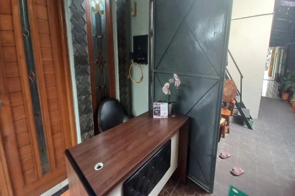 Hotel O 94911 Syariah Anggrek Guest House