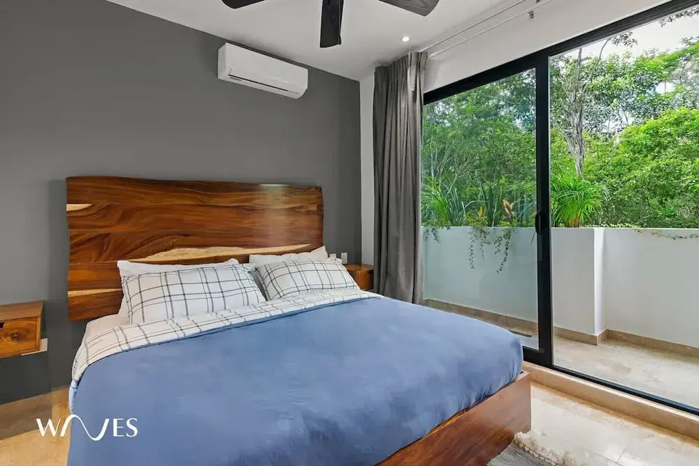 1 Br LX Amenities Prime Location