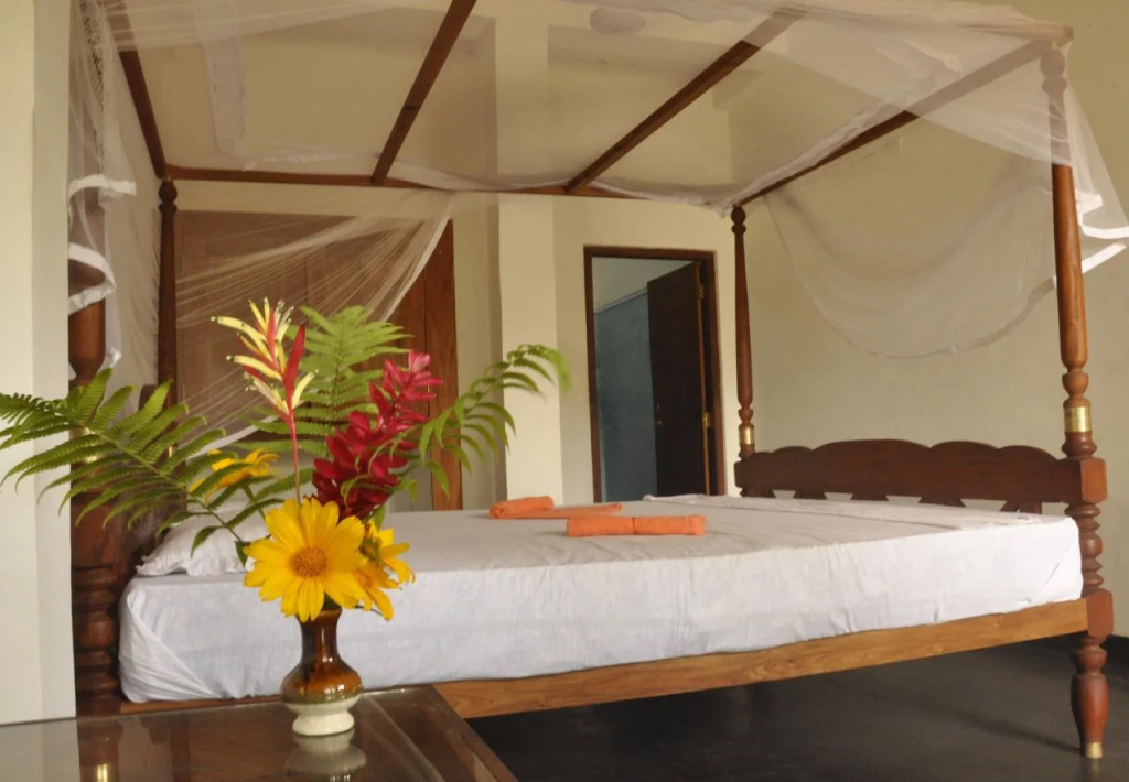 Daffodil Restaurant & Holiday Resort