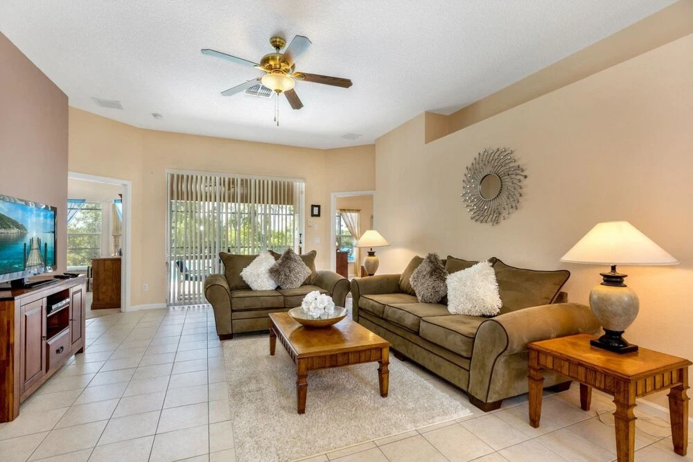 Great 4 bed Villa With own Private Pool Overlooking Conservation Land - 422