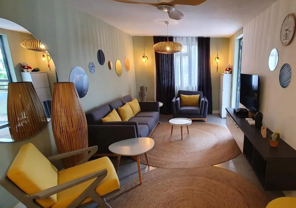 Les Cerisiers - Exclusive Beach Residence - 3 Bedroom Modern Apartment, Flic en Flac
