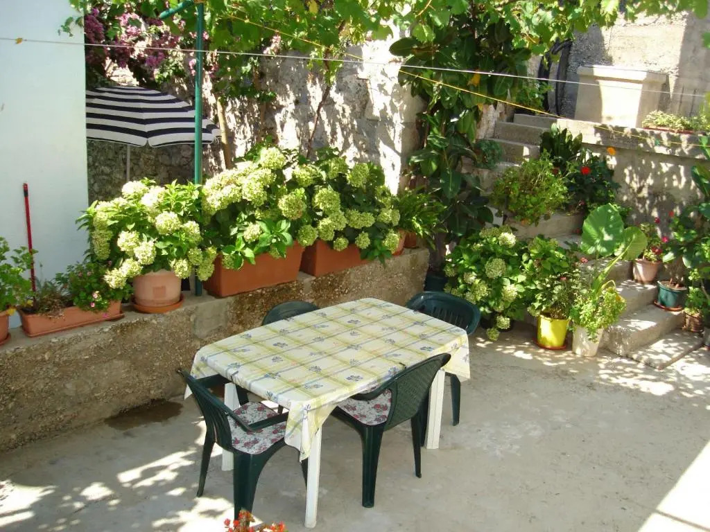 Holiday home Smi - 30 m from sea