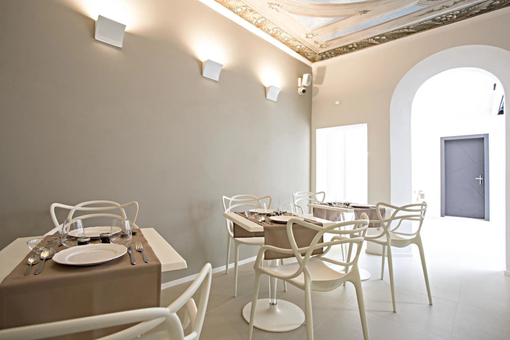 Borgoleoni 18 - Room and Breakfast