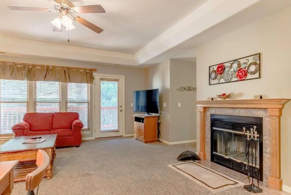 Pool Hot Tub Free Wi-Fi Close to Silver Dollar City SBCOA2