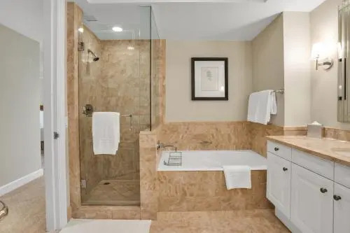 Privately Owned Luxury 2 Bedroom 2 Bath Suite In The Four Seasons Hotel Miami Sleeps 6