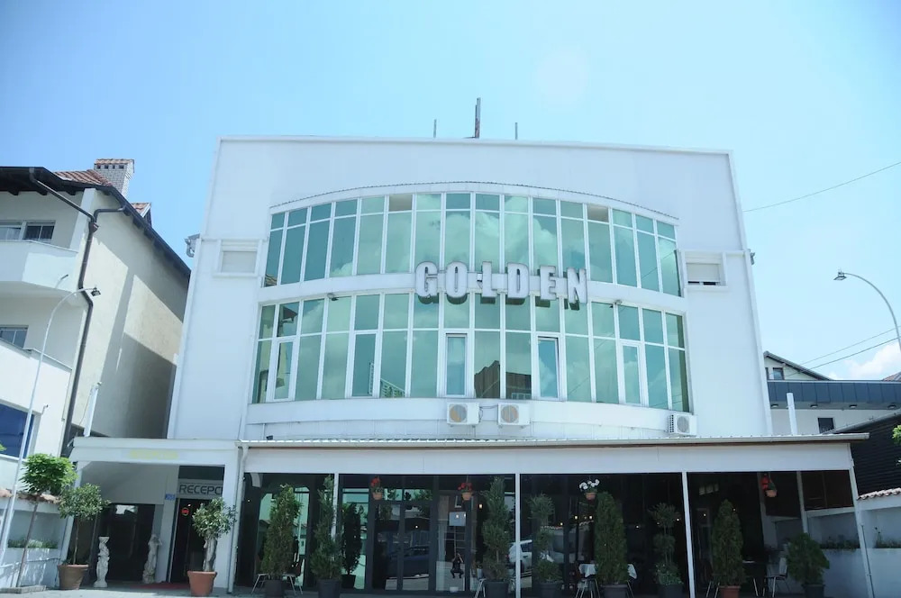 Golden Hotel