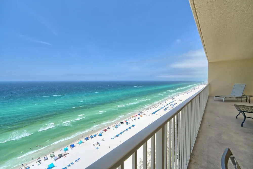 Luxurious Tropical Condo with Breathtaking Gulf View - Unit 2006 by RedAwning