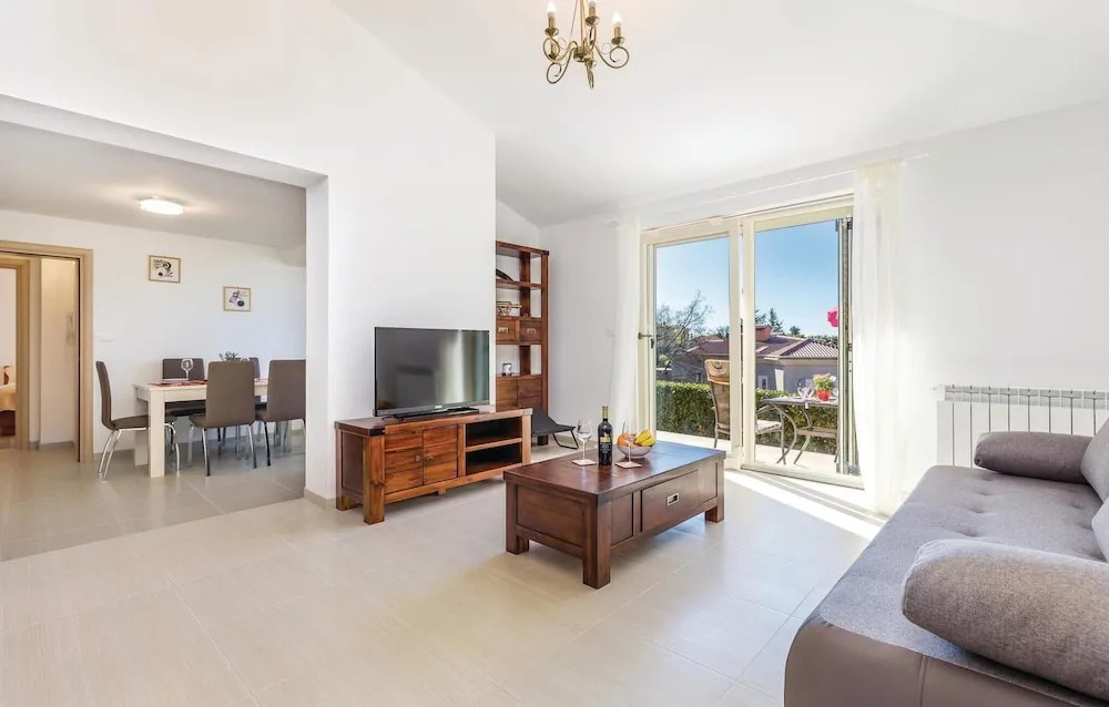 Beautiful Home in Matulji With Wifi and 1 Bedrooms